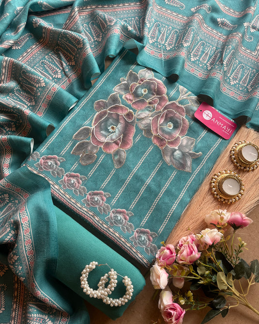 Stripy blooming flower spun suit set