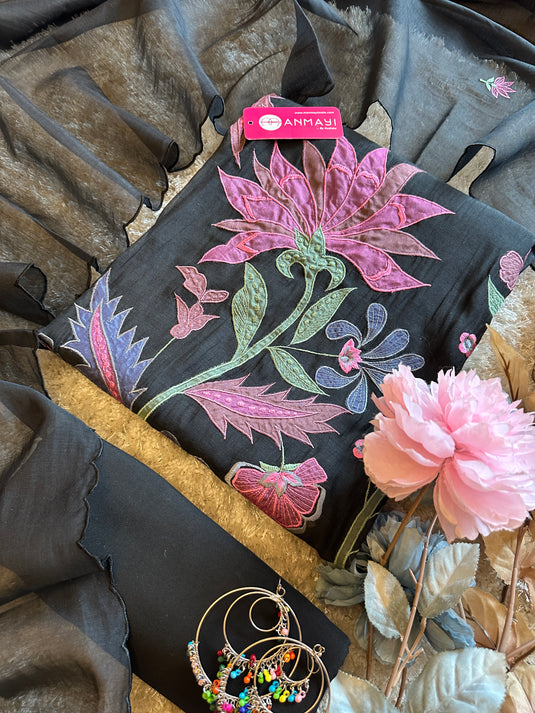 Pure Mul Chanderi suit set with appliqué work