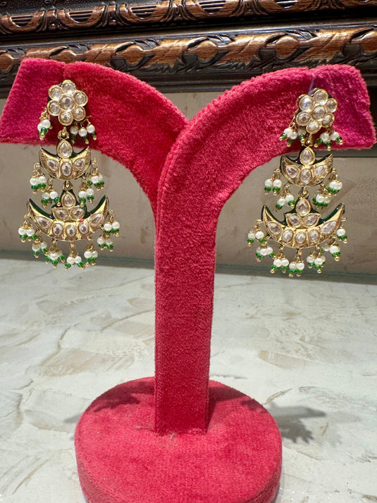 Moon moon emerald hangings