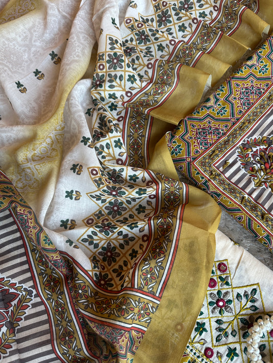 Arabic print cambric cotton suit set with embroidered bottom