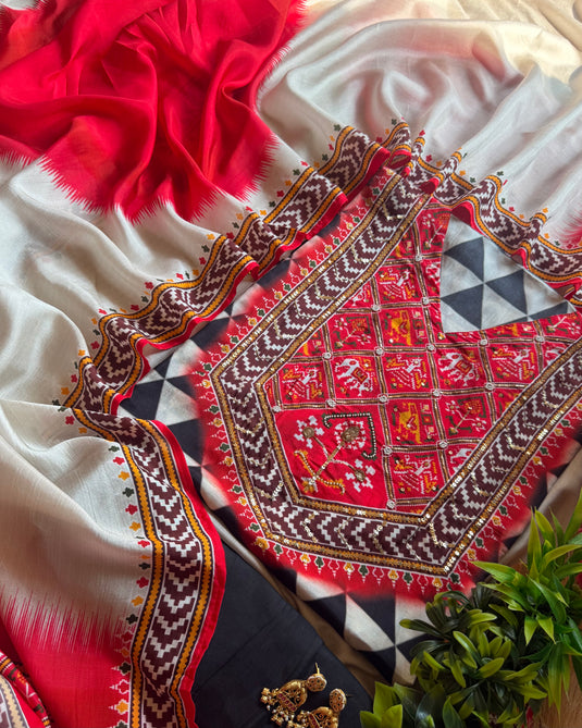 Abstract triangle Patola print black red suit set