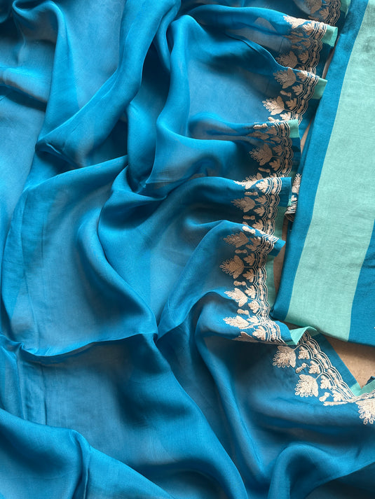 Stripes dori work aari work v neck with organza dupatta