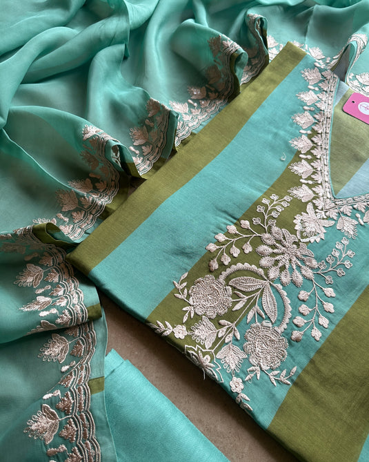 Stripes dori work aari work v neck with organza dupatta