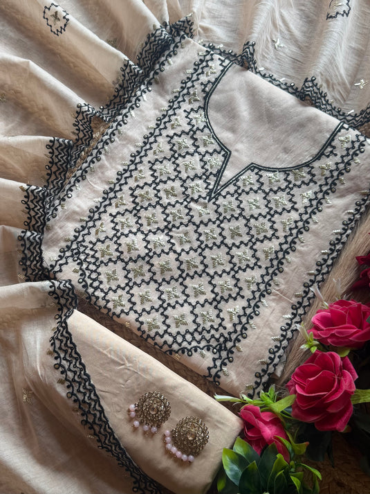 Thread stitch pita highlights Mul Chanderi suit set