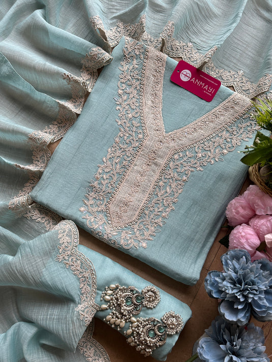 Pure Mul straw work neckline suit set