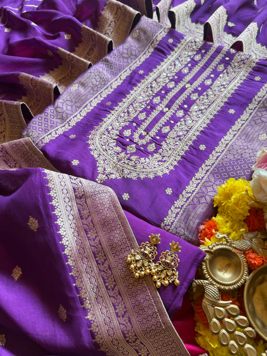 Patterned zari weave pure Dolla silk suit set