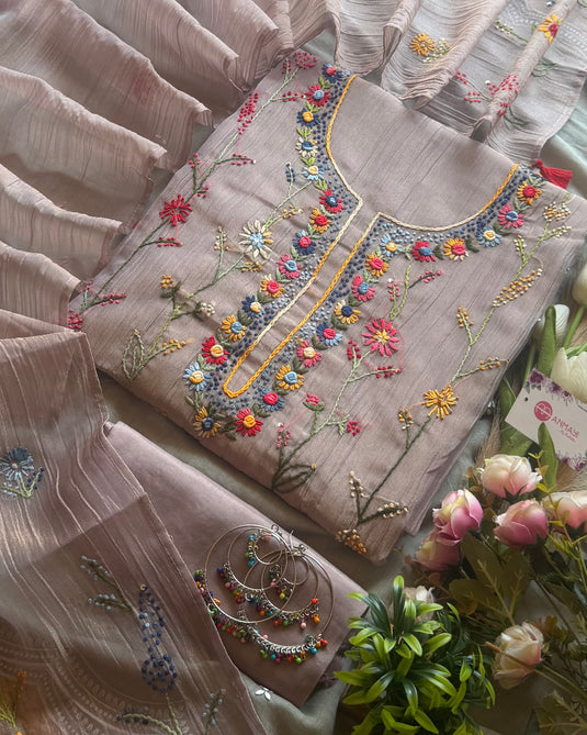 Crushed tissue shimmer French knot Kantha work suit set