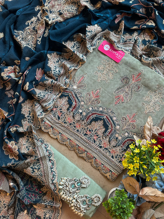 Patterned combination Pakistani look crepe suit set