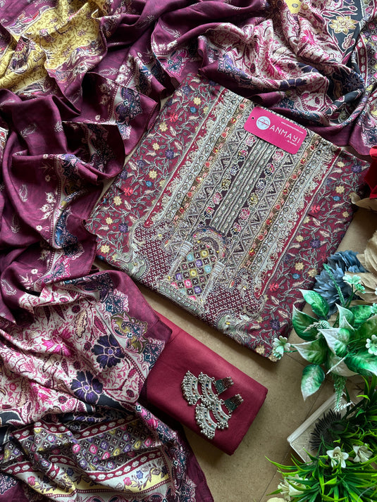 Semi crepe Pakistani thread work suit set