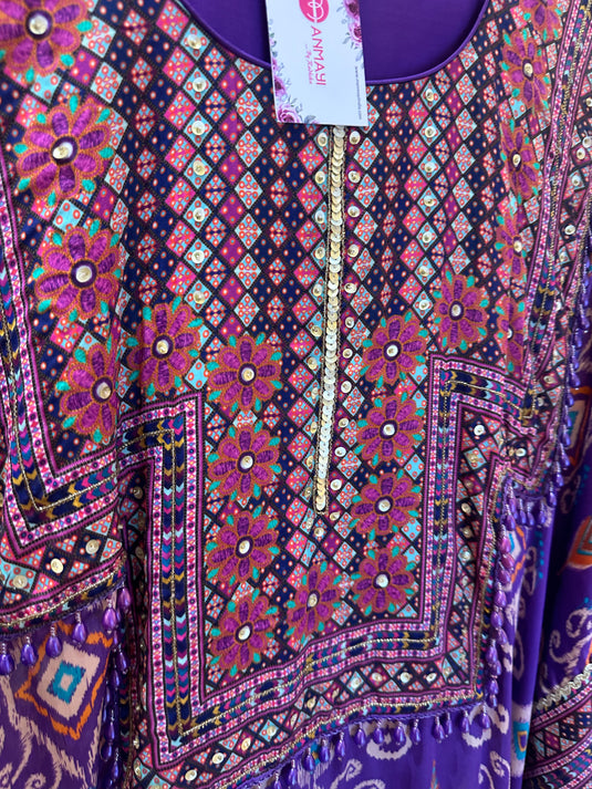Article 9 patola print choga set