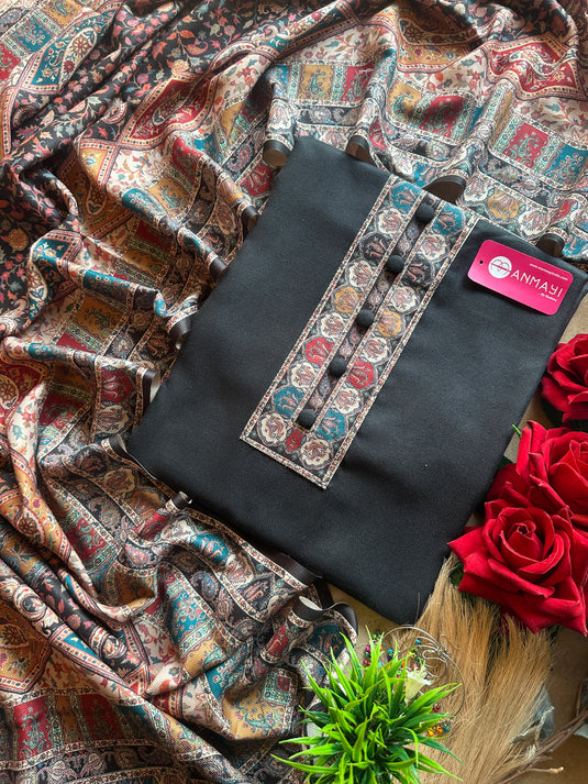 Buttoned spun suit set with Kani print shawls