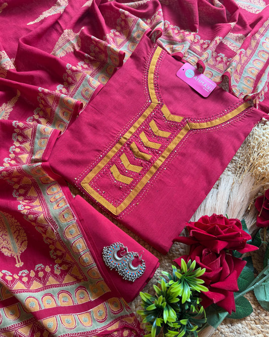 Soft and pure handloom with block print dupatta