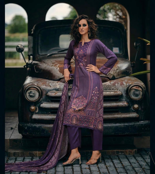 Printed neck highlight soft pashmina suit set