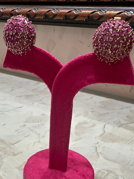 Spherical stone earrings