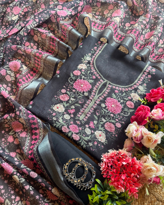 Flowers all around linen suit set