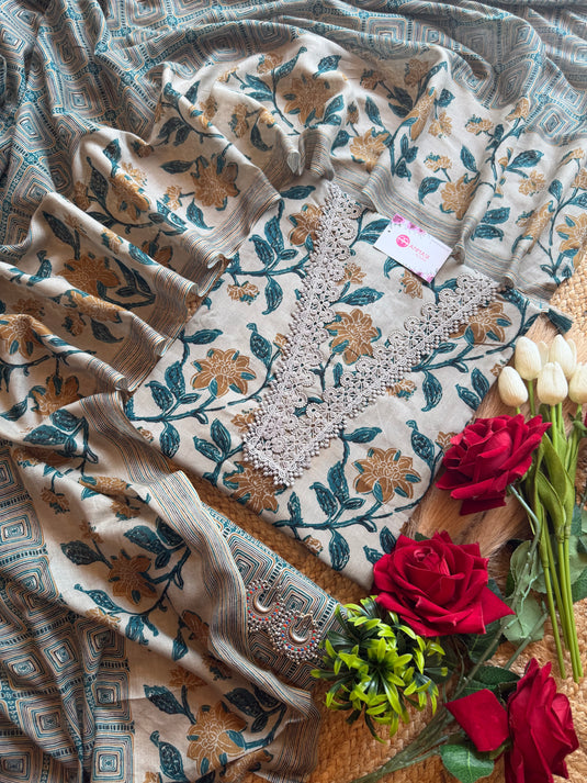 V neck printed grey lace neck suit set