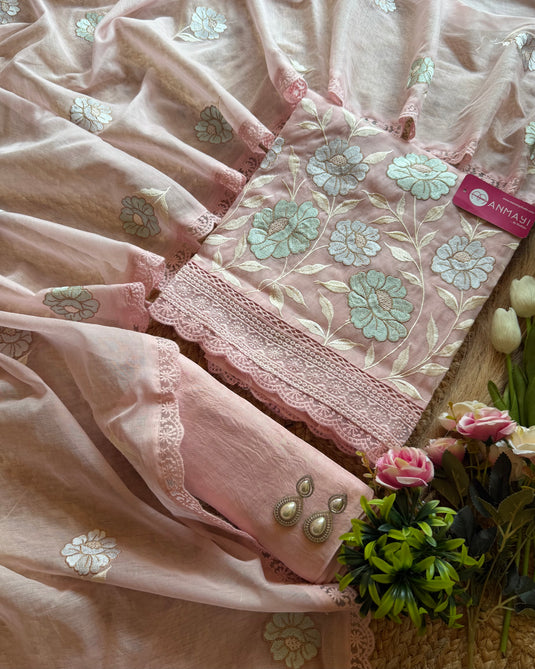 Phulwari Mul Chanderi tassel neck suit set