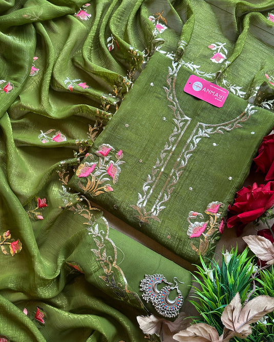 Crushed tissue artificial silk garden embroidered festive suit set