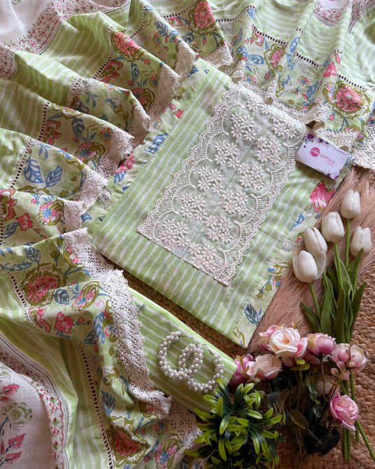 Lace neck French print cotton suit set