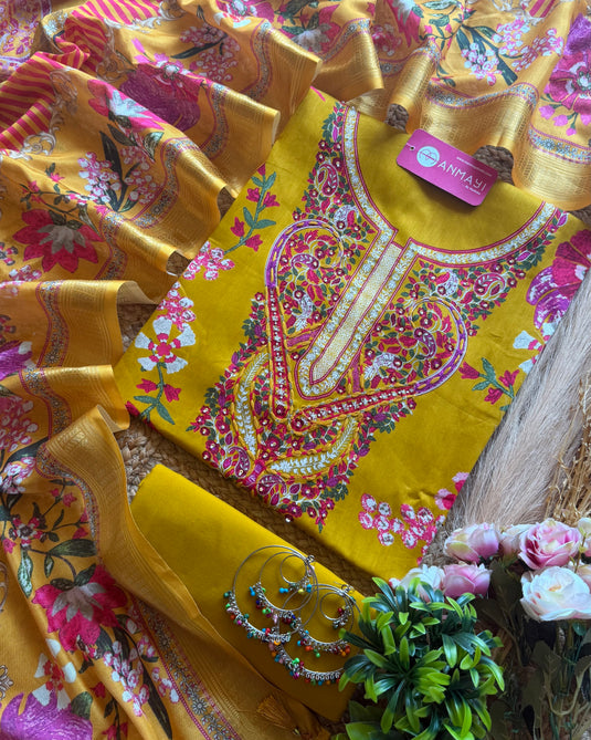 Highlighted thread neck printed jaam cotton suit with Chanderi dupatta