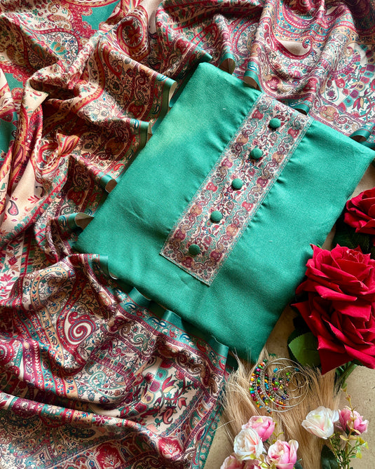 Buttoned spun suit set with printed shawls