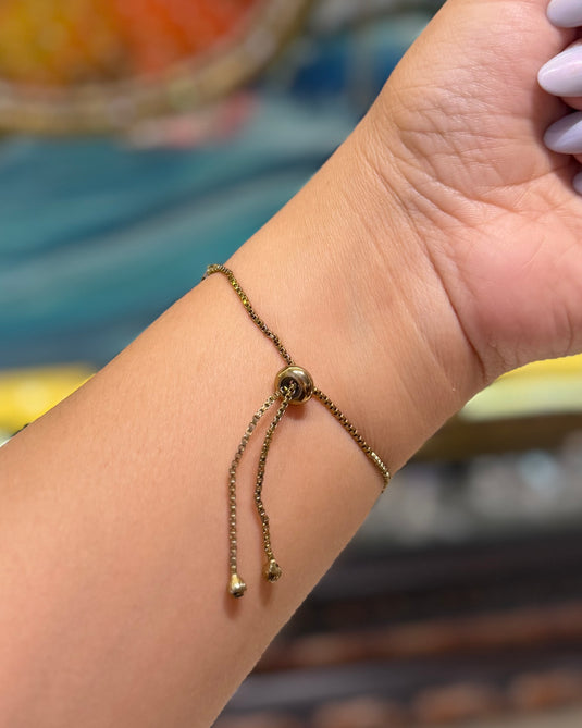 Kundan adjustable bracelet