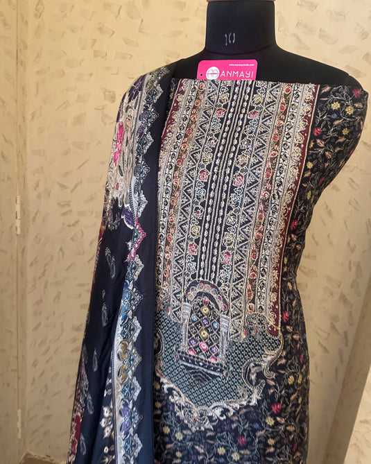 Semi crepe Pakistani thread work suit set