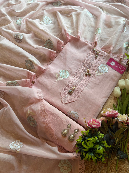 Phulwari Mul Chanderi tassel neck suit set