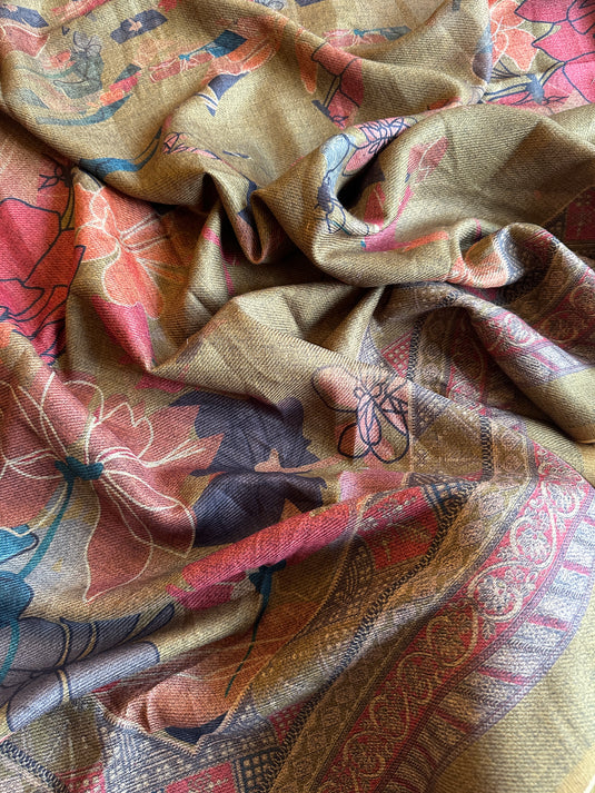 Coloured machine work soft spun suit set