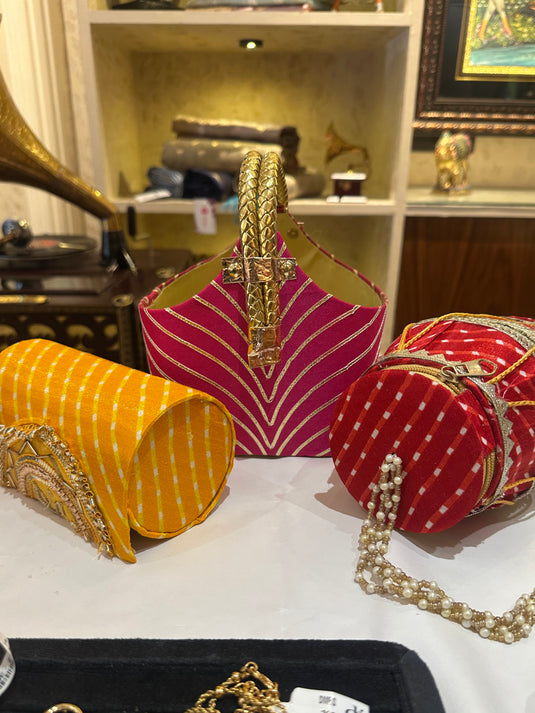 Assorted accessories combo of Daliya, Dholki and Bangle box