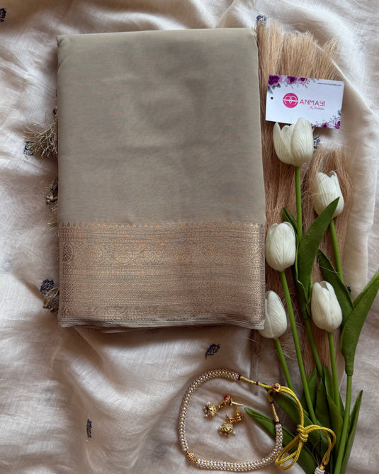 Aabha semi chiffon saree with brocade blouse