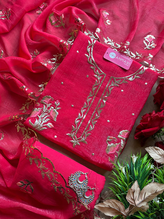 Crushed tissue artificial silk garden embroidered festive suit set