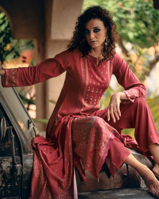 Printed neck highlight soft pashmina suit set