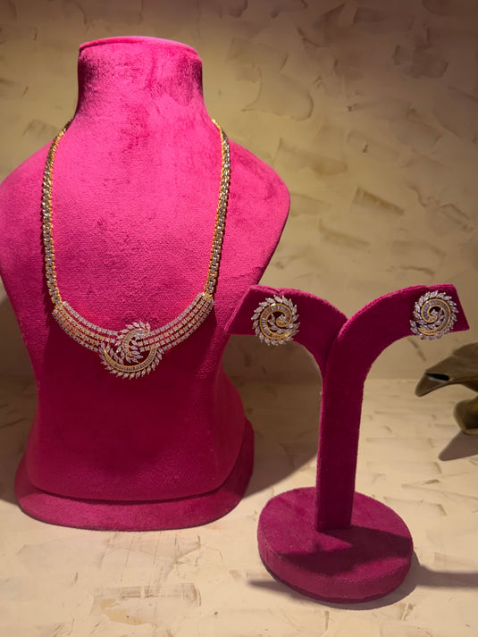 Noor Chakra sparkle set