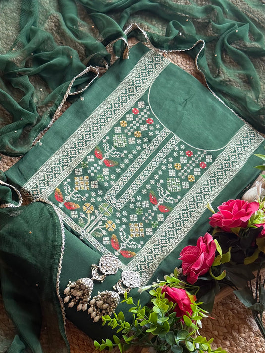 Panel jacquard work Dolla silk suit set