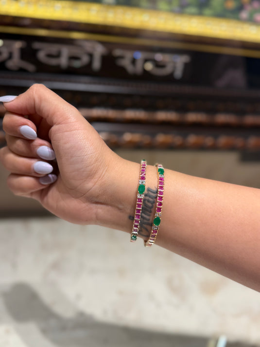 Panna Gulabi bangle set