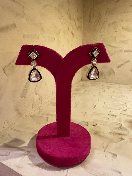 Kundan droplet earrings