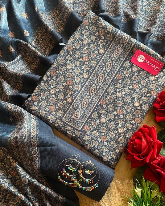 Alpha printed soft spun suit set