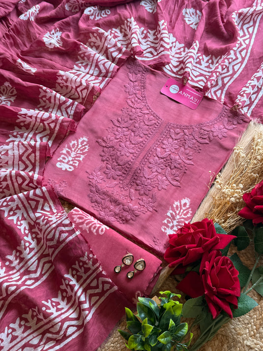 Embroidered neck muslin suit set with block print