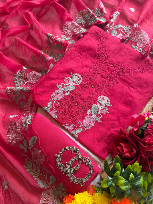 Running stem neck work Mul Chanderi suit set