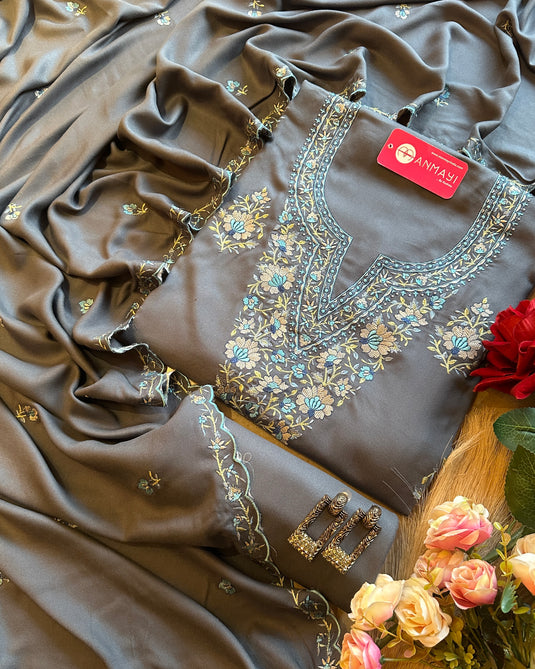 Kali embroidered pure pashmina suit set