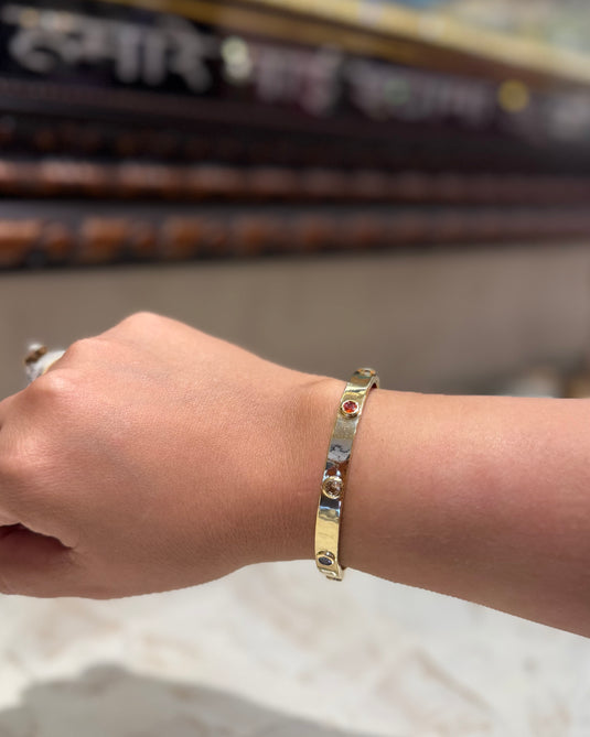 Queen castle adjustable bracelet