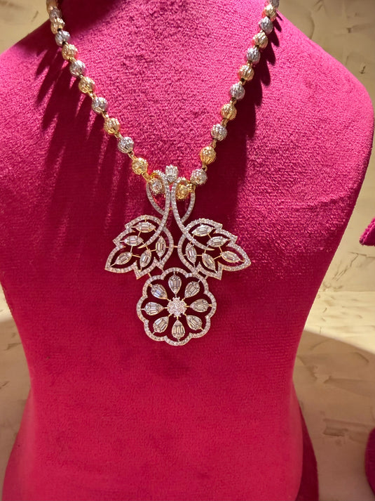 Zarina blossom set with pearl maala