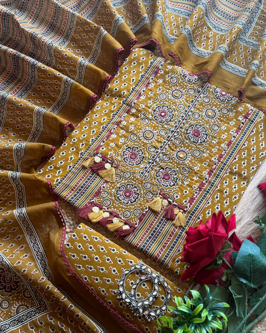 Jaipuri printed tassel neck pure cotton suit set