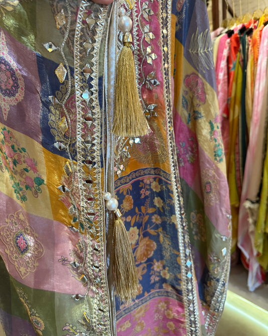 Article 22 Persian gotta kaftan
