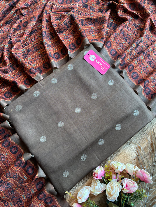 Pure pashmina jacquard work suit set with printed shawls