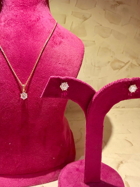 Solitaire pendant chain set