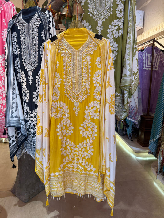 Flower line muslin suit set with combination dupatta